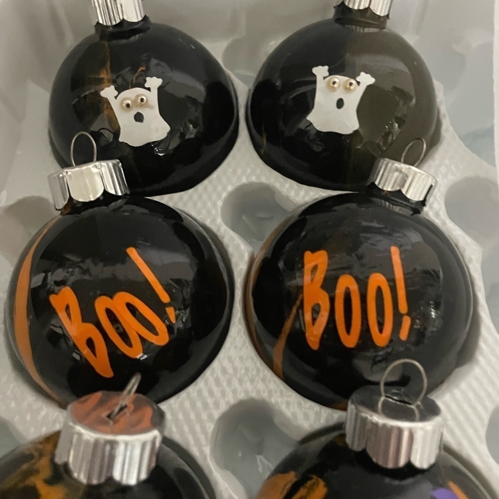 Halloween ornaments 6 bulbs to a set - Picture 6 of 9